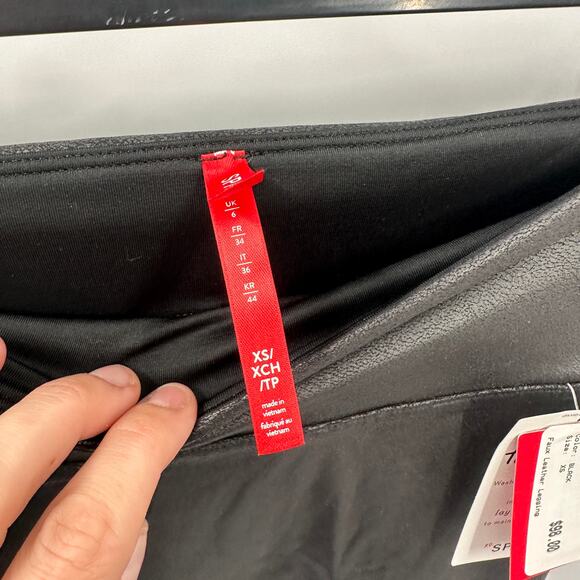 SPANX NWT Faux Leather Leggings in Black // XS - Picture 7 of 9